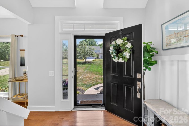 1011 Clearbrook Rd, Matthews, NC 28105
