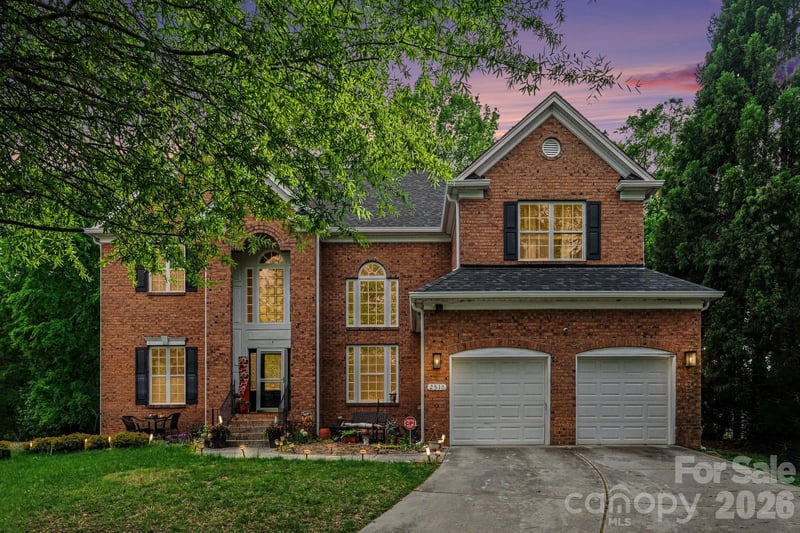 2516 River Oaks Dr, Waxhaw, NC 28173