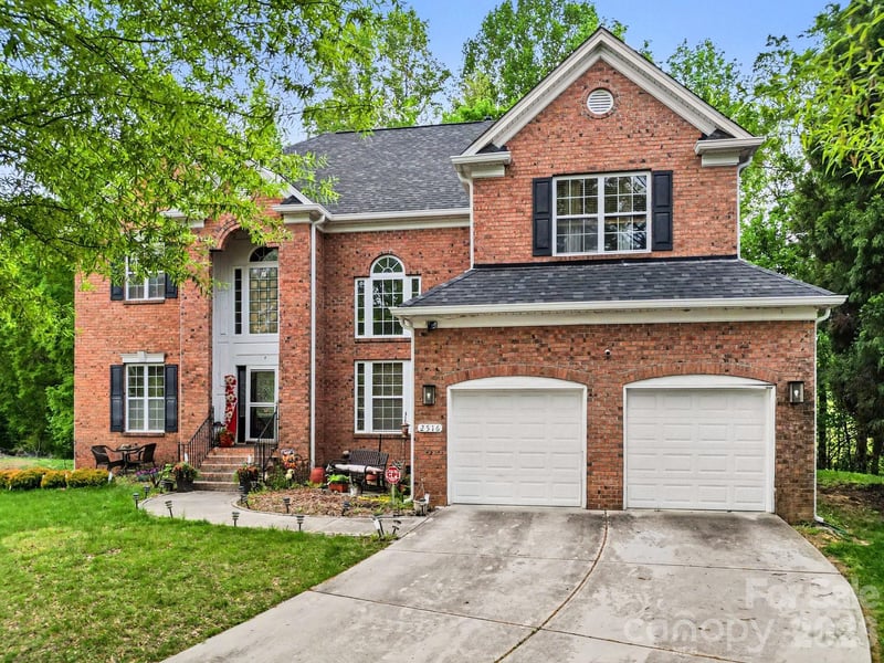 2516 River Oaks Dr, Waxhaw, NC 28173