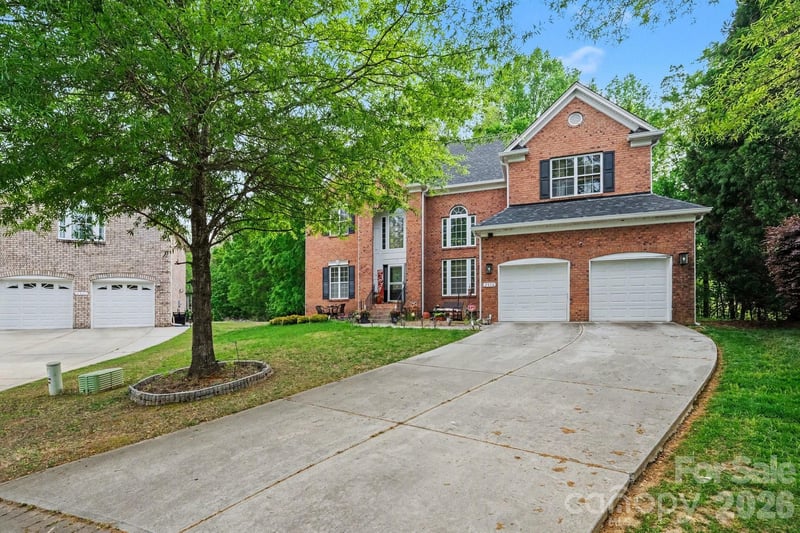 2516 River Oaks Dr, Waxhaw, NC 28173
