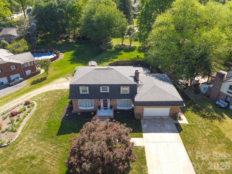 3740 6th St NE, Hickory, NC 28601