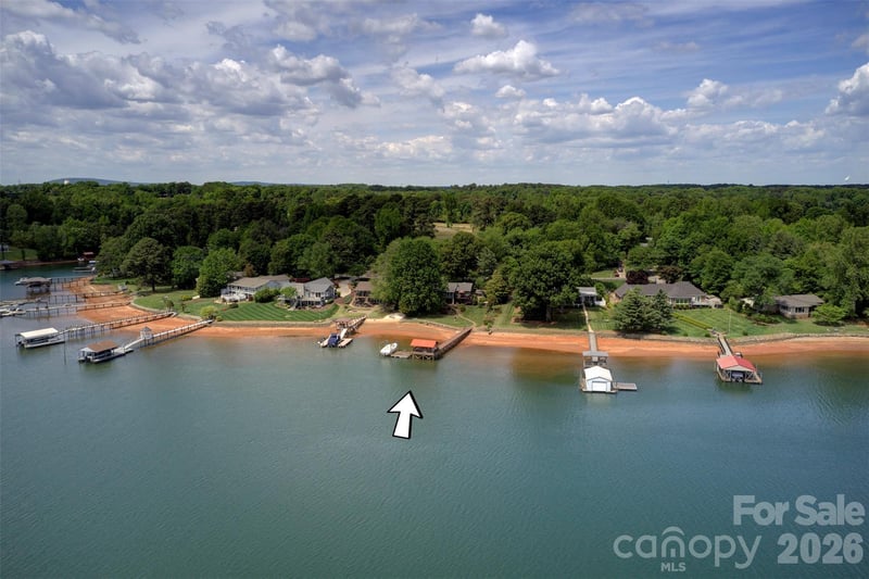3002 Lake Shore Rd S, Denver, NC 28037