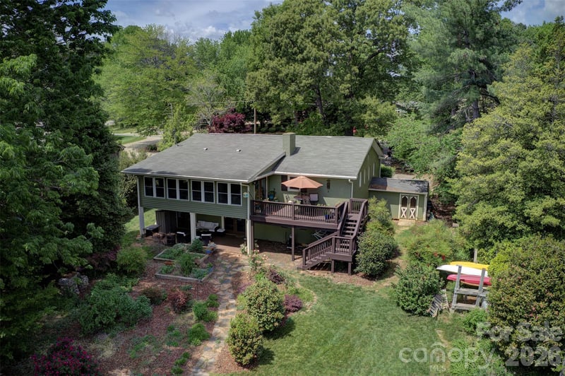 3002 Lake Shore Rd S, Denver, NC 28037