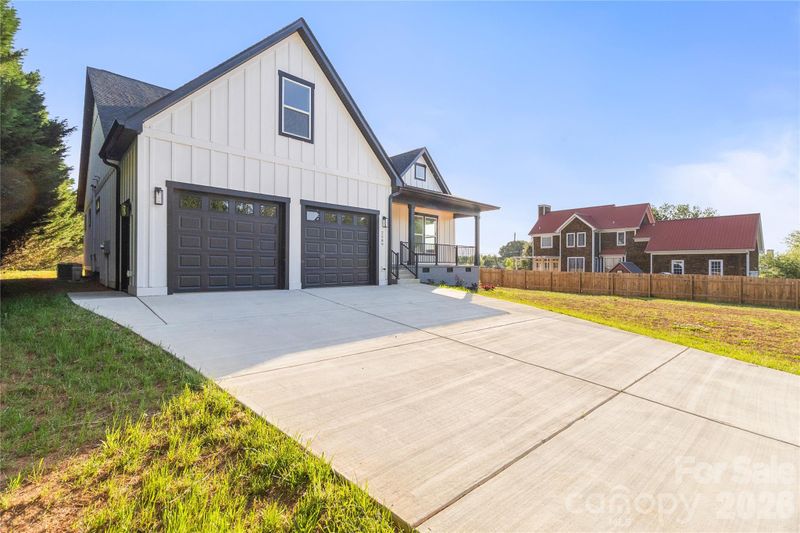 2589 Polo Ln, Maiden, NC 28650