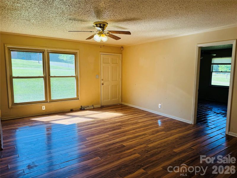 448 Tot Dellinger Rd, Cherryville, NC 28021