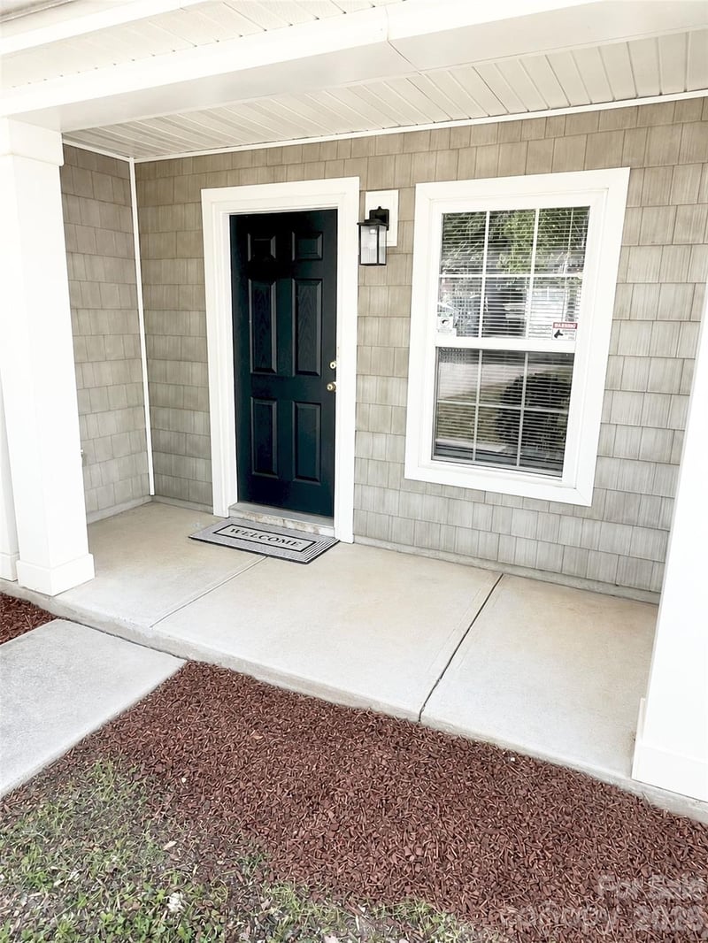 14043 Pinyon Pine Ln, Charlotte, NC 28215