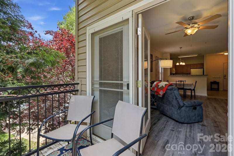 528 Appeldoorn Cir, Asheville, NC 28803