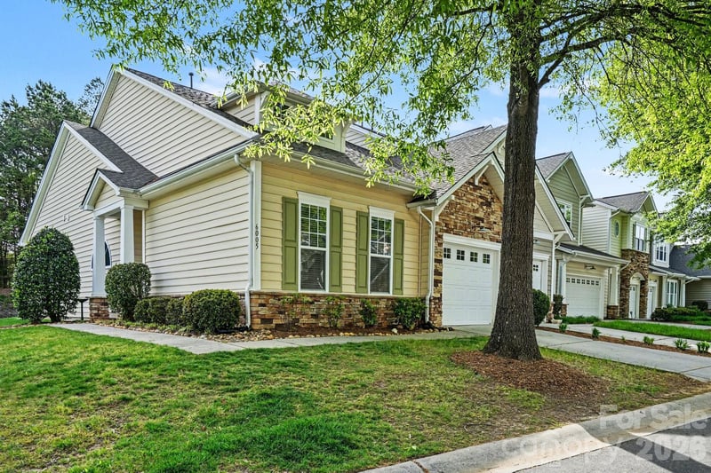6005 Pale Moss Ln, Charlotte, NC 28269