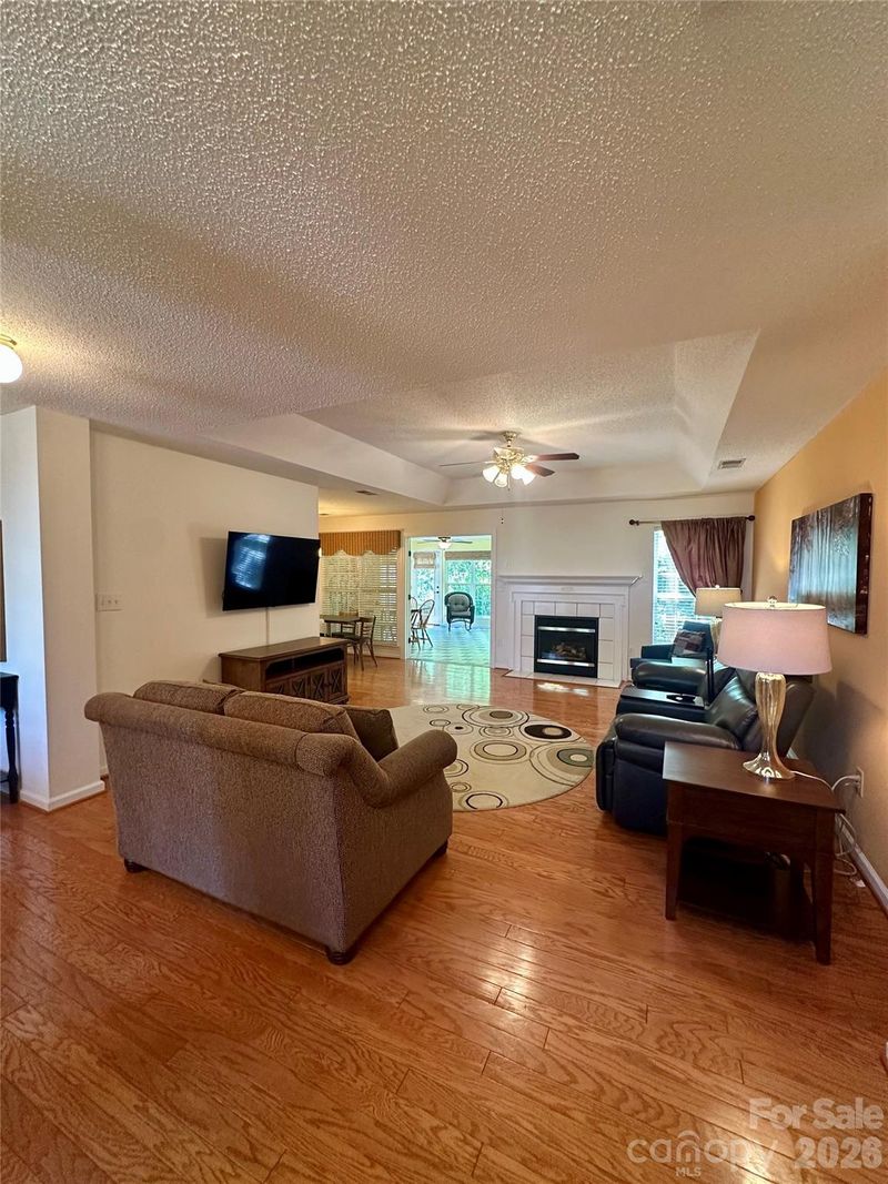 106 Old Willow Rd, Mooresville, NC 28115