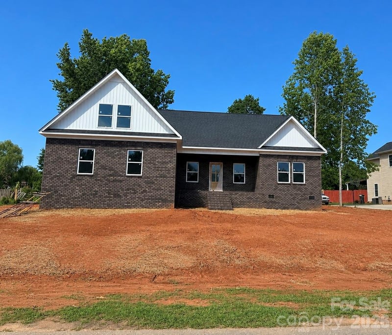 358 Autumnlight Dr, Salisbury, NC 28147
