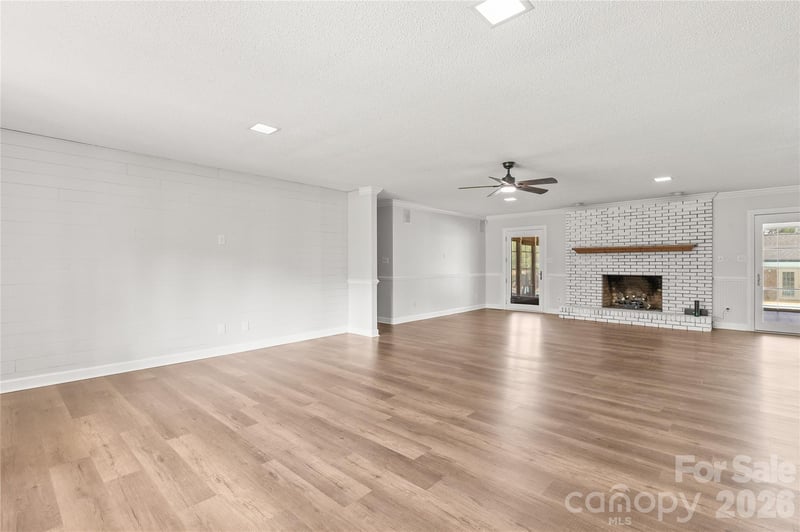 1178 Nc 182 Hw, Lincolnton, NC 28092