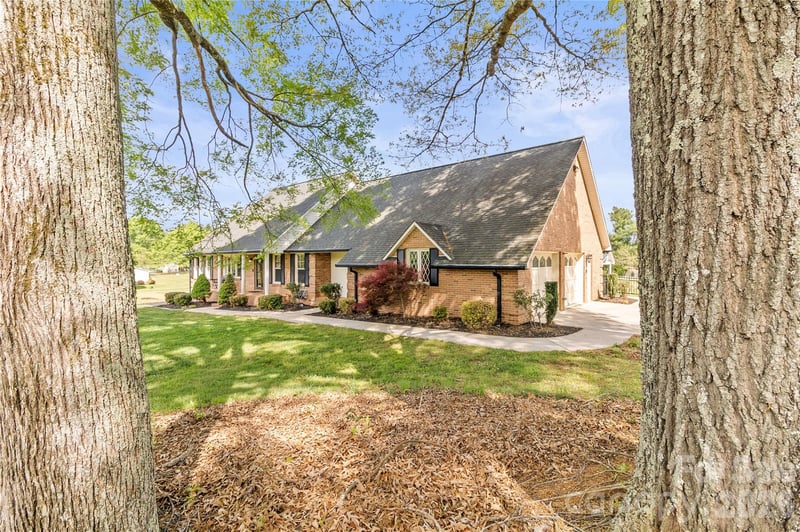 1178 Nc 182 Hw, Lincolnton, NC 28092