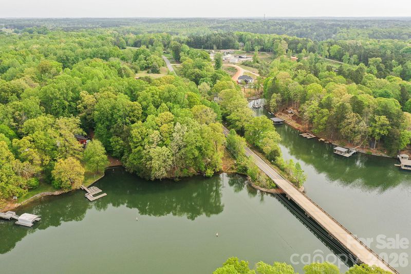 3618 Tee St, Sherrills Ford, NC 28673