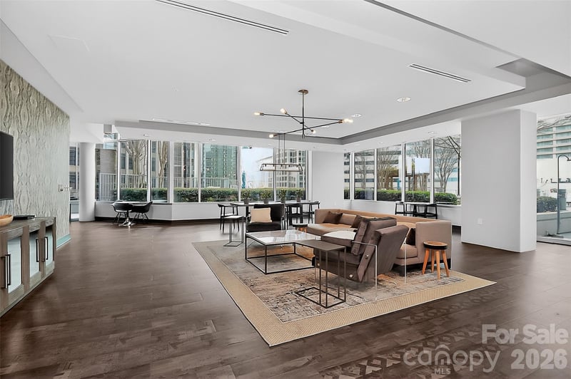 210 N Church St #1512, Charlotte, NC 28202