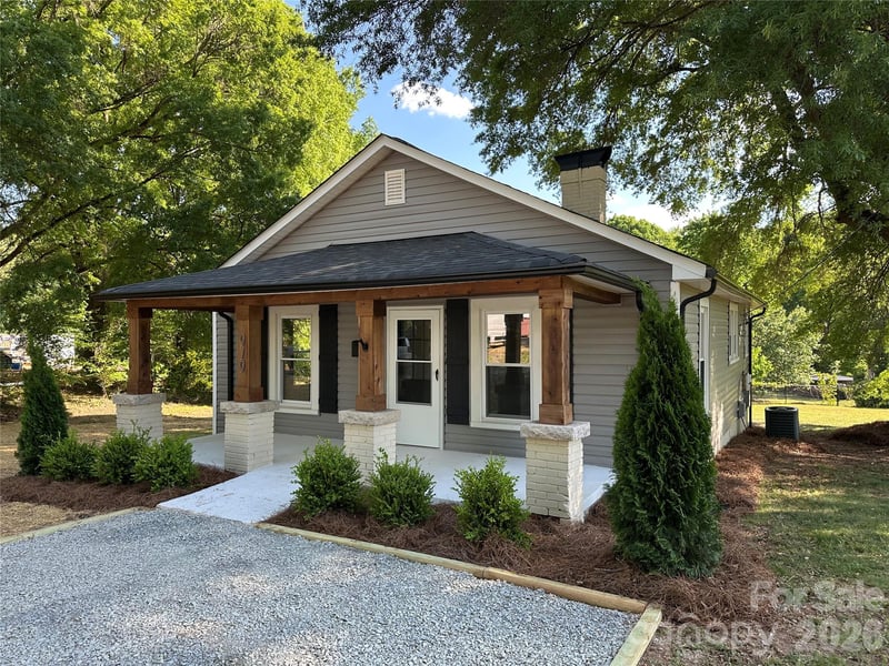 919 Orangewood St, Kannapolis, NC 28081