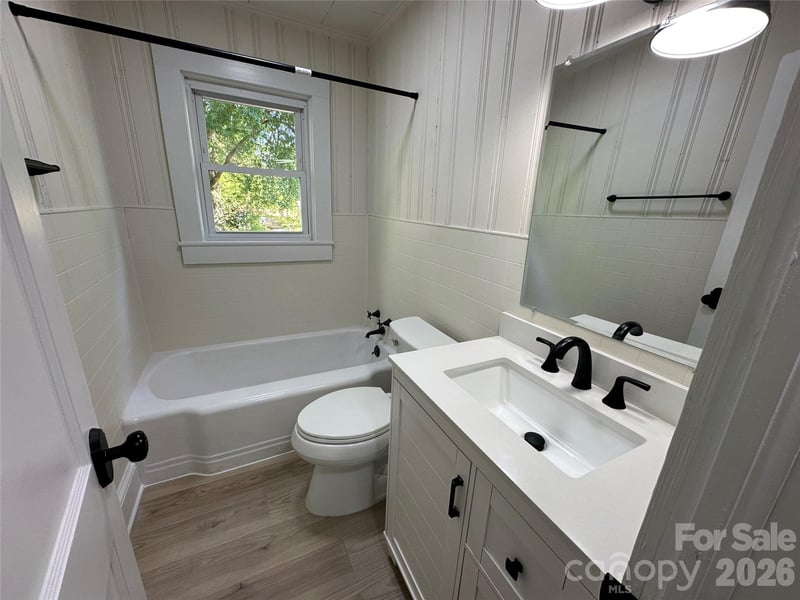919 Orangewood St, Kannapolis, NC 28081