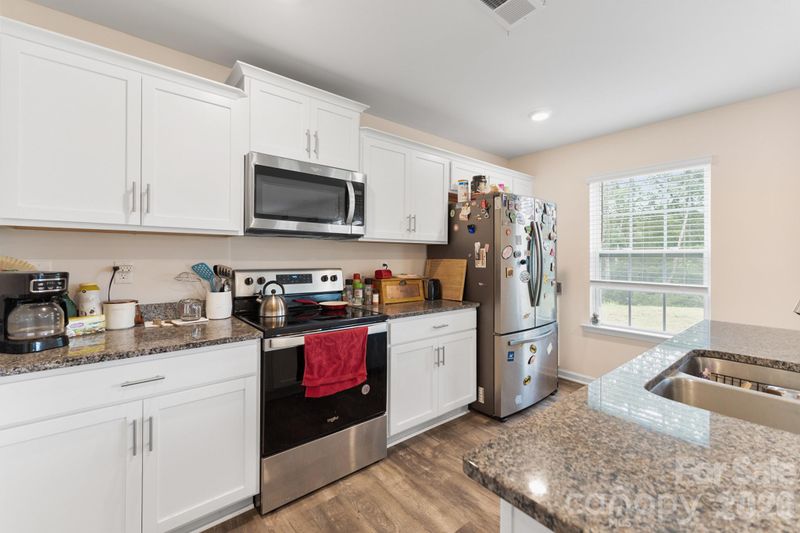 2859 Sherrills Stream Dr, Sherrills Ford, NC 28673