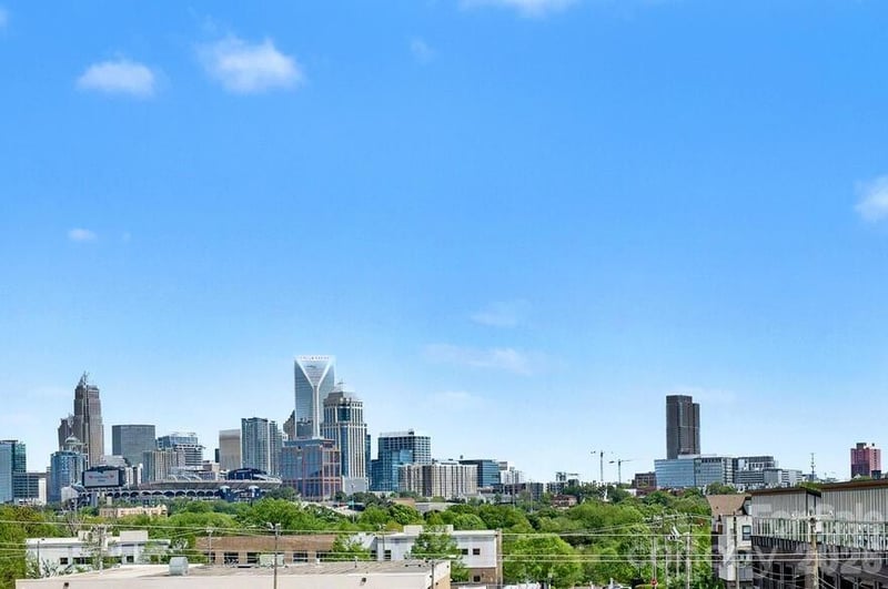 2032 Bryant Park Dr, Charlotte, NC 28208