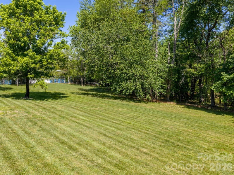 122 Glover St, Hendersonville, NC 28792