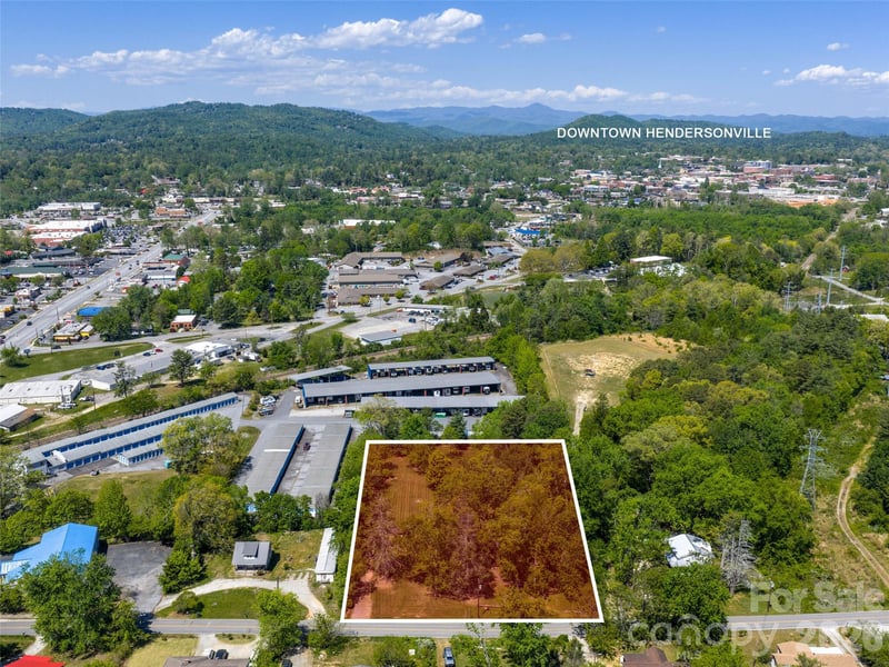 122 Glover St, Hendersonville, NC 28792