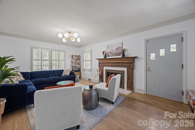 2414 Hassell Pl, Charlotte, NC 28209