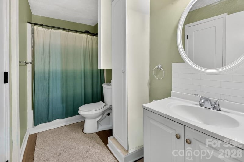 7811 Heatherdale Ct, Charlotte, NC 28212