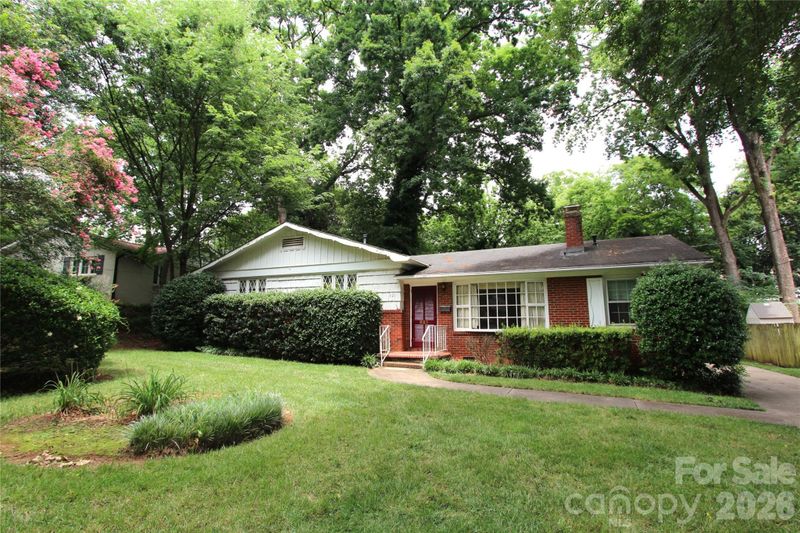 821 Burnley Rd, Charlotte, NC 28210