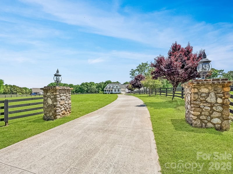1832 Garvin Rd, York, SC 29745