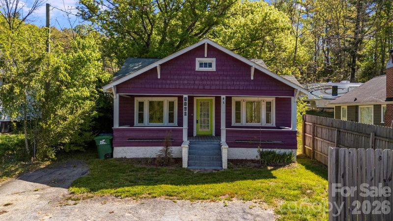 1148 Charlotte Hw, Fairview, NC 28730