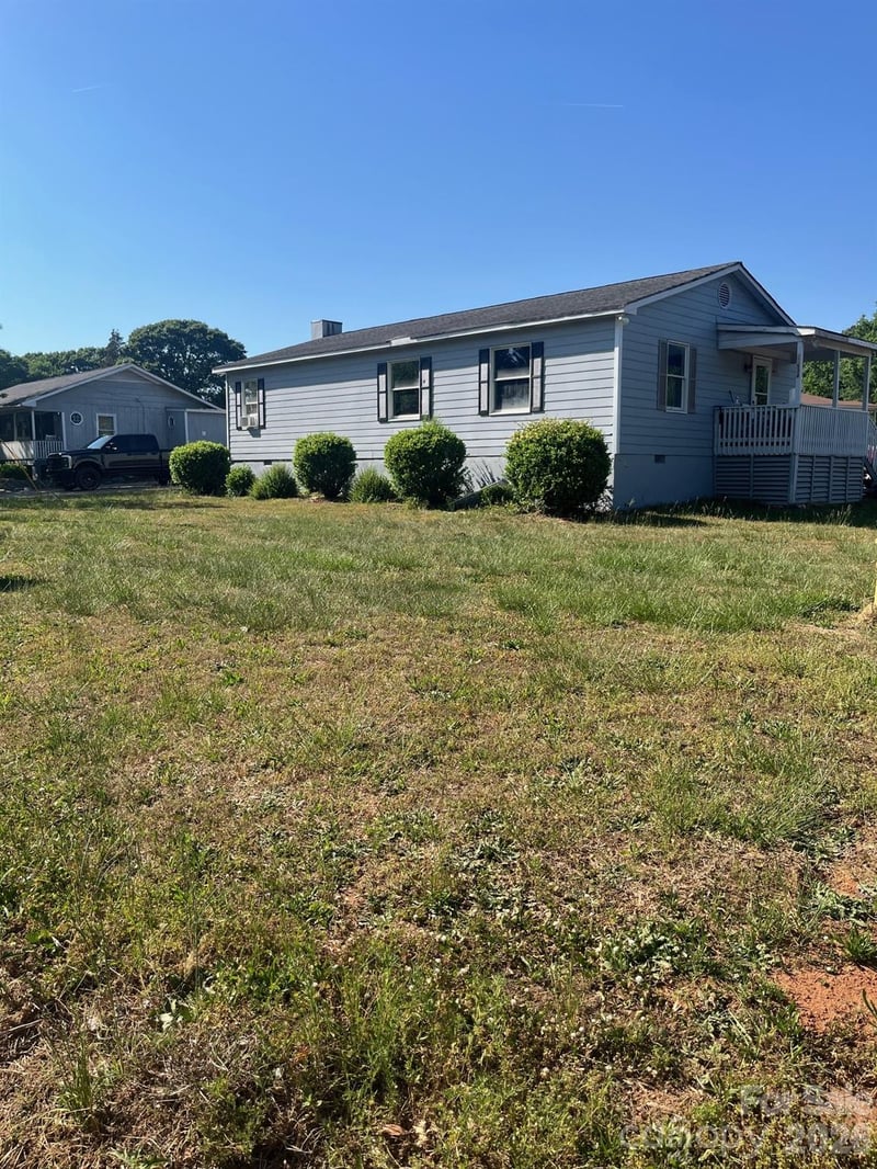 11504 Moores Chapel Rd, Charlotte, NC 28214