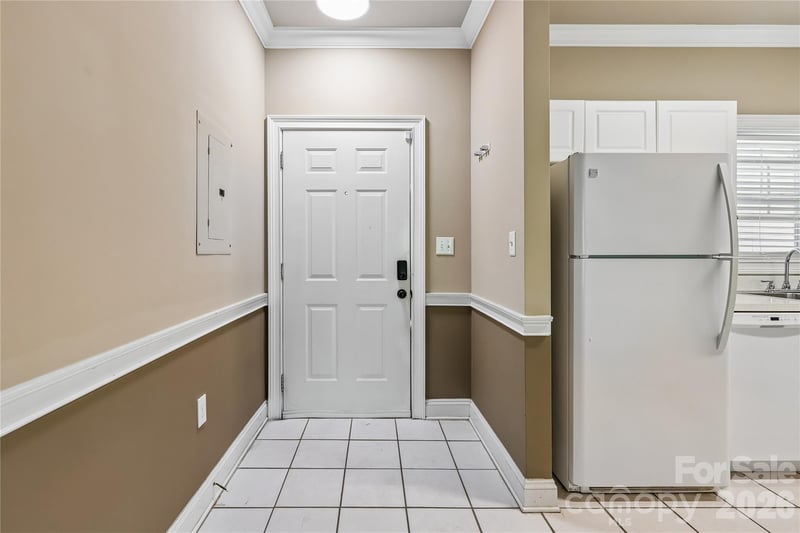 8923 Meadow Vista Rd, Charlotte, NC 28213