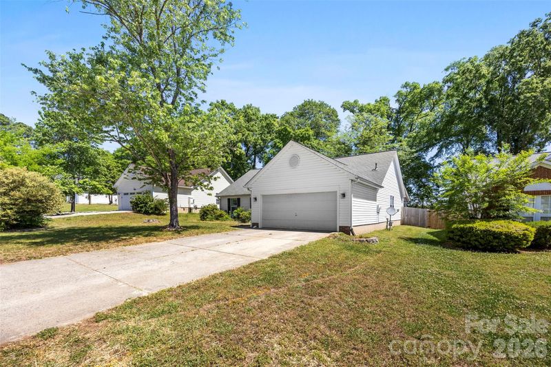 5825 NW Birchfield Ln, Concord, NC 28027