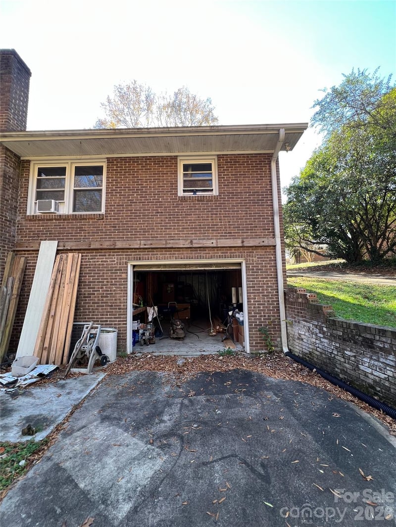 7004 Delisa Dr, Charlotte, NC 28214
