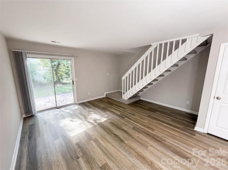 4037 Briarhill Dr, Charlotte, NC 28215