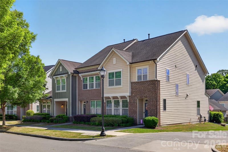 3841 Willow Green Pl, Charlotte, NC 28206