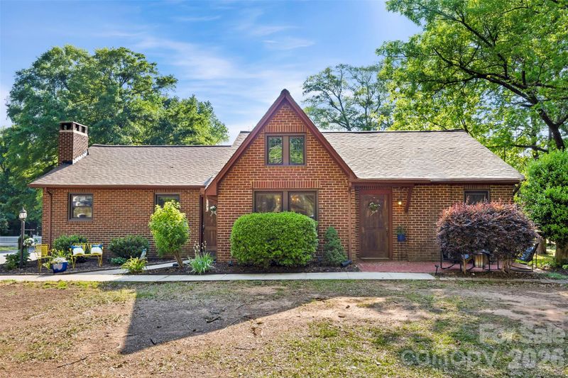1206 South Point Rd, Belmont, NC 28012