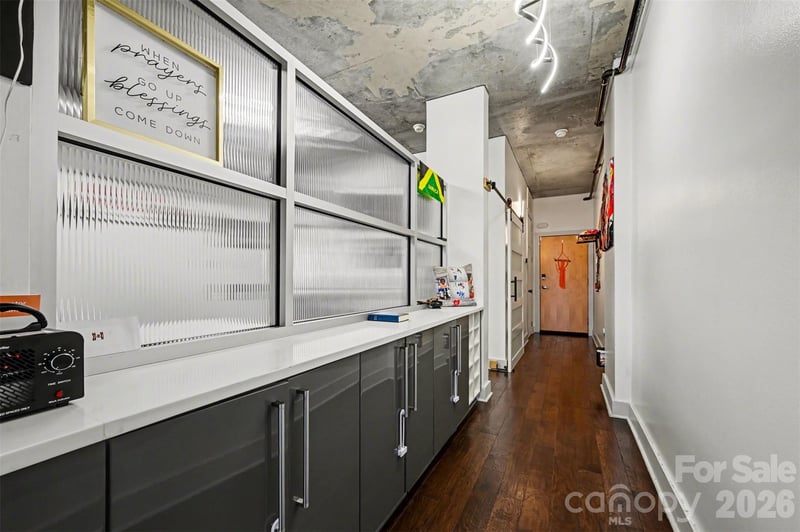 505 E 6th St #803, Charlotte, NC 28202