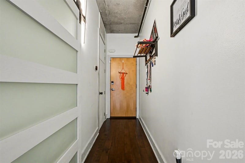 505 E 6th St #803, Charlotte, NC 28202