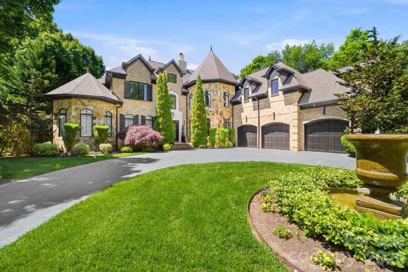 18805 Windy Point Dr, Cornelius, NC 28031
