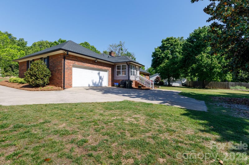 1711 Cricket Rn, York, SC 29745