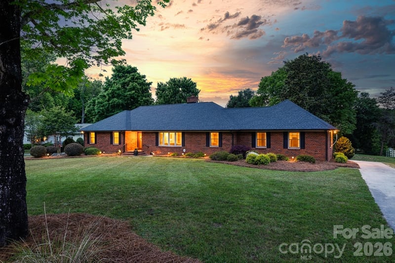 1711 Cricket Rn, York, SC 29745