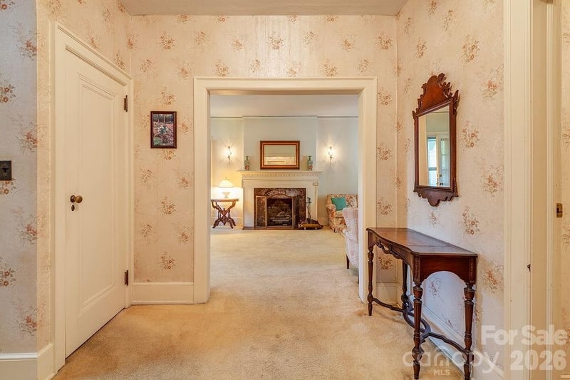 88 Bear Creek Rd, Asheville, NC 28806