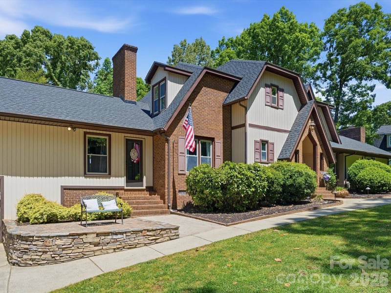 2637 Rolling Hills Dr, Monroe, NC 28110