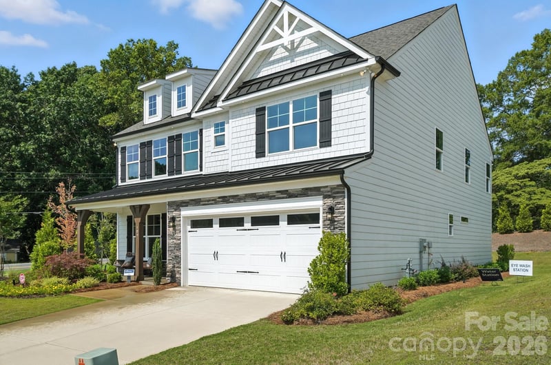 109 Summerhill Dr, Mooresville, NC 28115