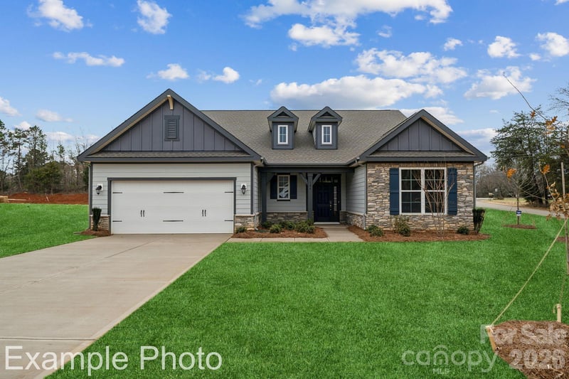 3520 Oasis Dr, Monroe, NC 28112