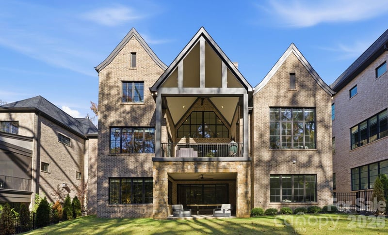 6010 Old Providence Ln, Charlotte, NC 28226