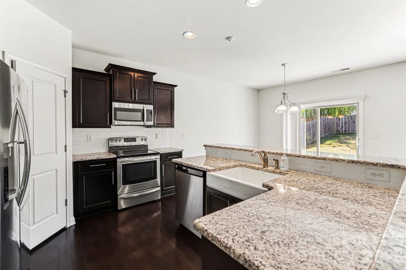 2828 San Saba St, Charlotte, NC 28214