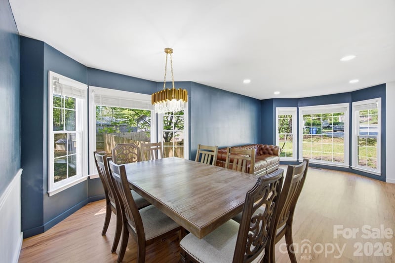 110 Southwick Ct, Fletcher, NC 28732