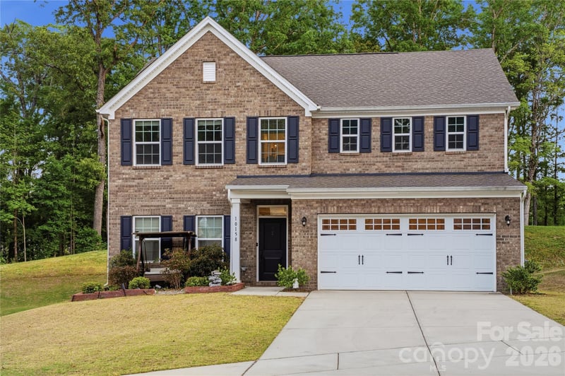 10158 Paper Birch Dr, Charlotte, NC 28215