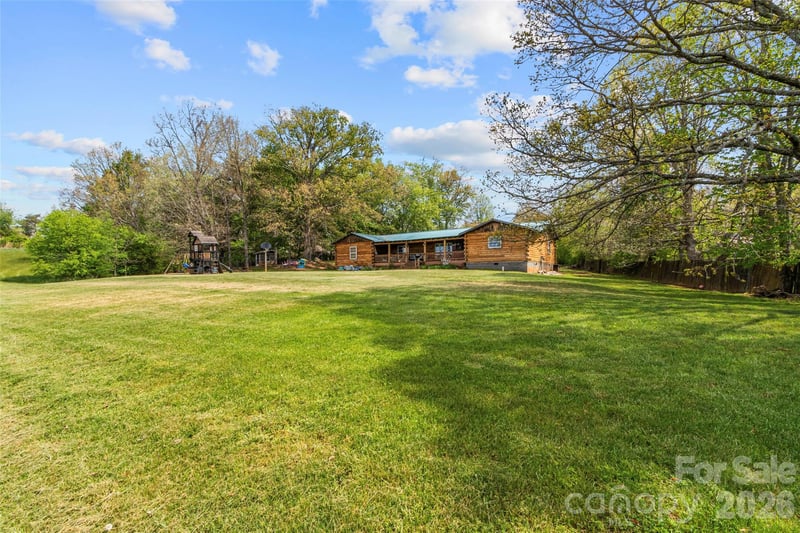 120 Lillie Ln, Marshall, NC 28753